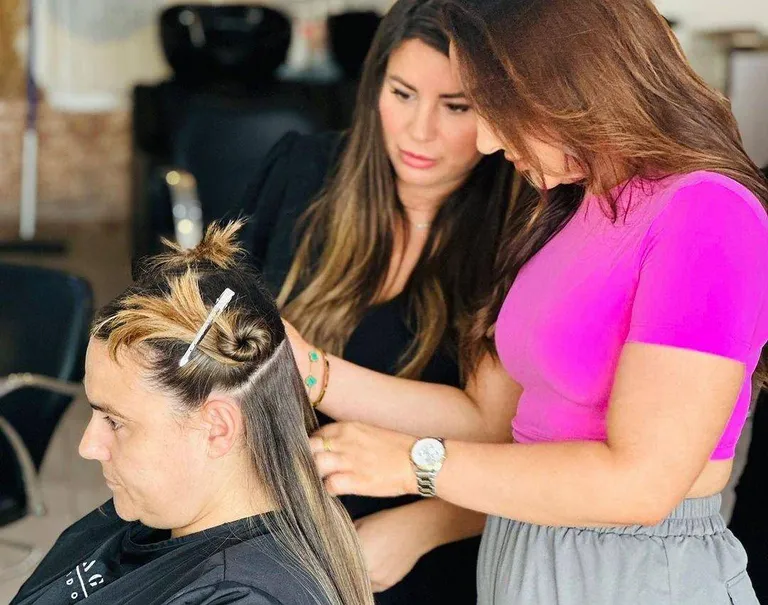 Image of hair extension Products to Use (and Avoid)